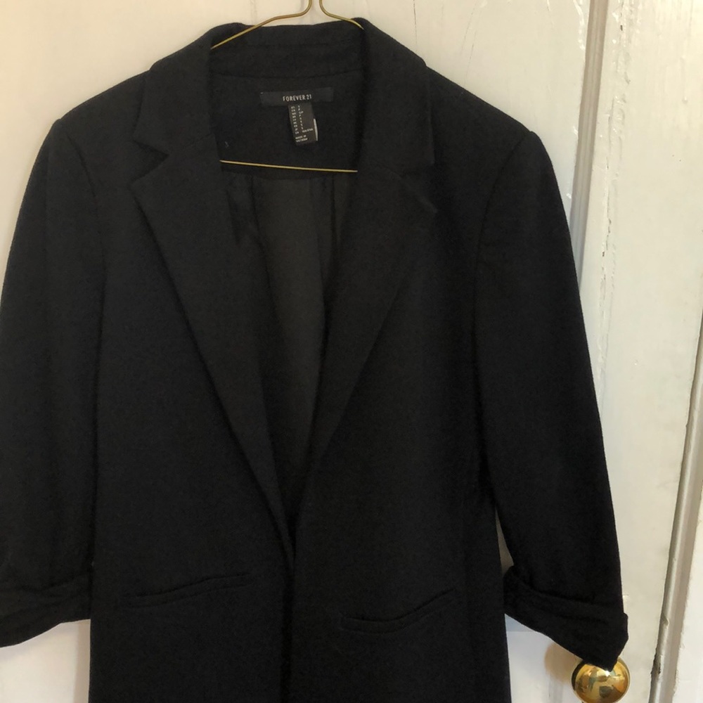 Perfect Basic Black Blazer!